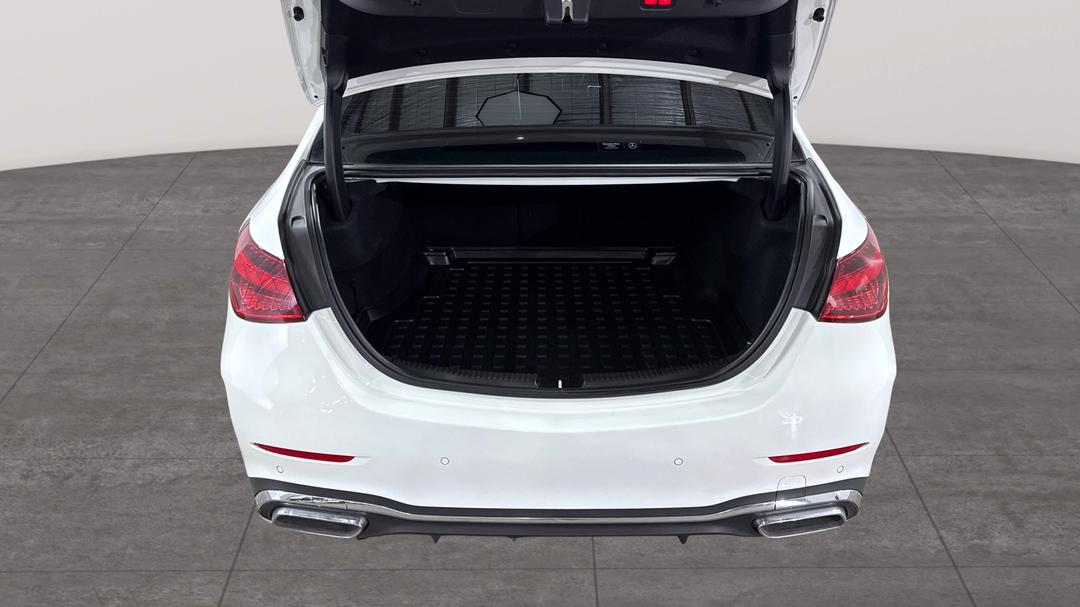 2022 Mercedes-benz C200 Mhev, Automatic, 21105 km, Boot Inside View