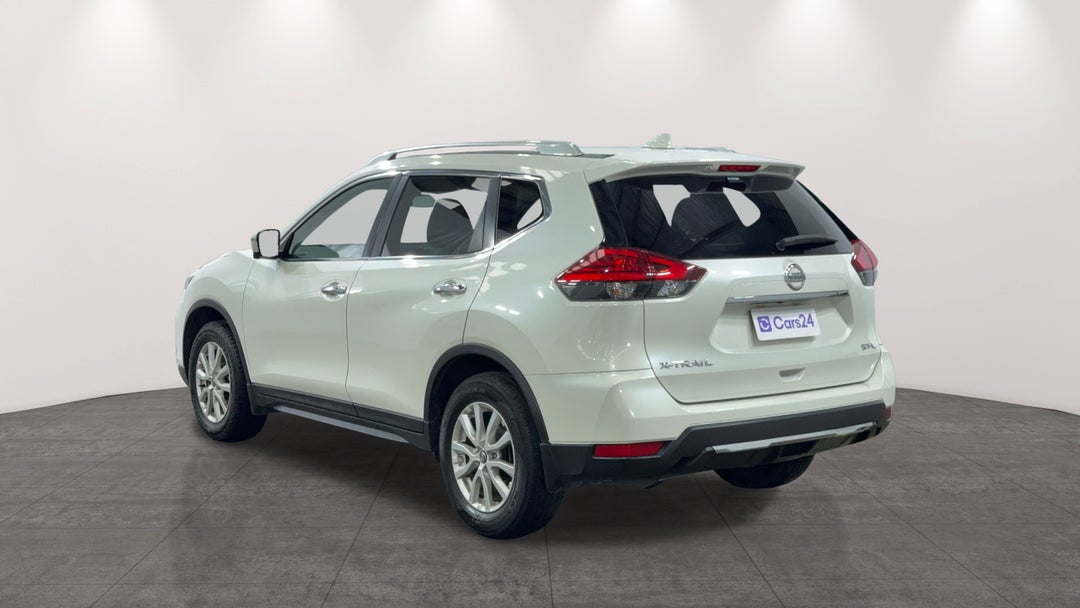 Left Back Diagonal (45- Degree) View