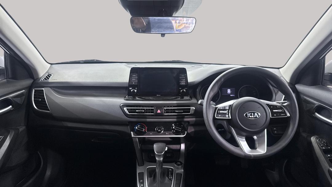 2021 Kia Seltos S (FWD) With Safety Pack, Automatic, 69377 km, Dashboard View