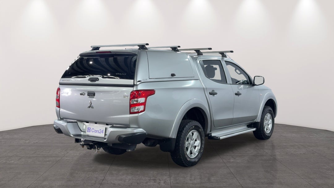 2017 Mitsubishi Triton Glx Plus (4x4), Automatic, 150949 km, Right Back Diagonal (45- Degree) View