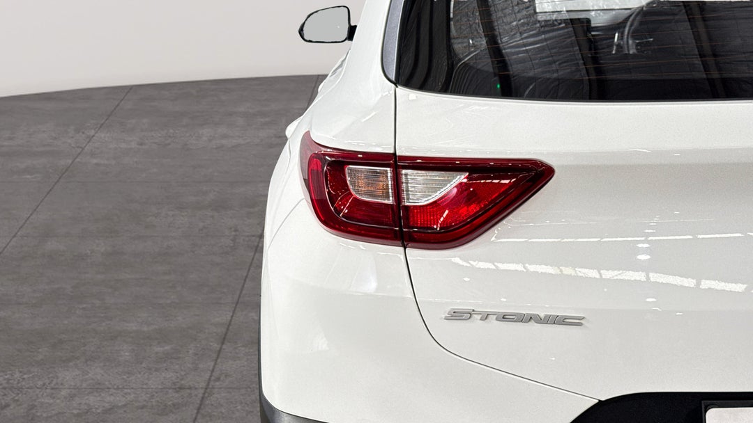 2022 Kia Stonic S, Automatic, 56002 km, Badge (Boot Left Side)