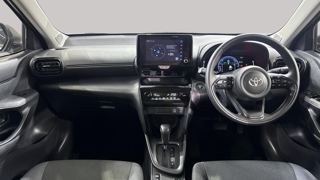 2024 Toyota Yaris Cross Gx Hybrid, Automatic, 26552 km, Dashboard View