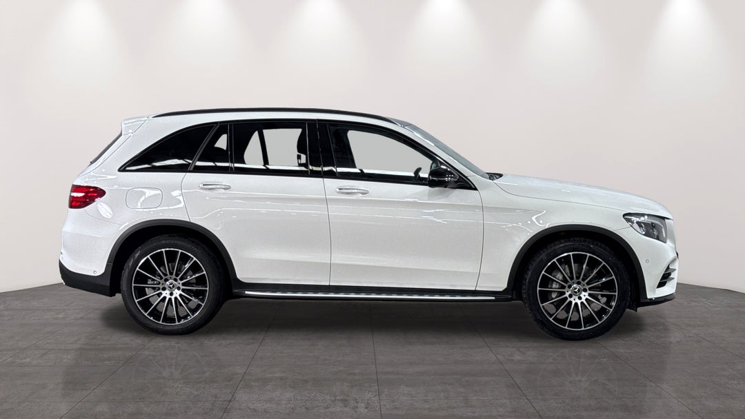 2019 Mercedes-benz GLC 250, Automatic, 66864 km, Right Side View