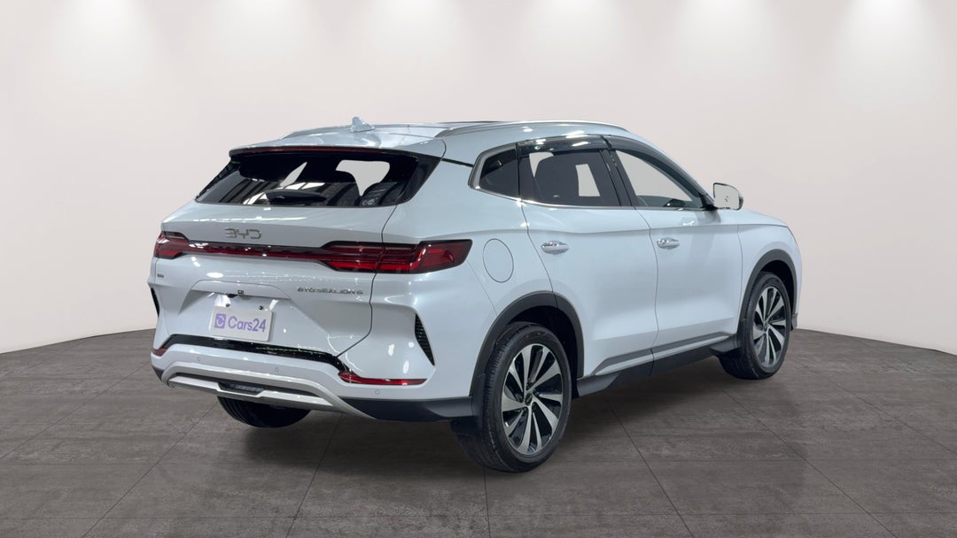 2024 Byd Sealion 6 Dynamic, Automatic, 29262 km, Right Back Diagonal (45- Degree) View