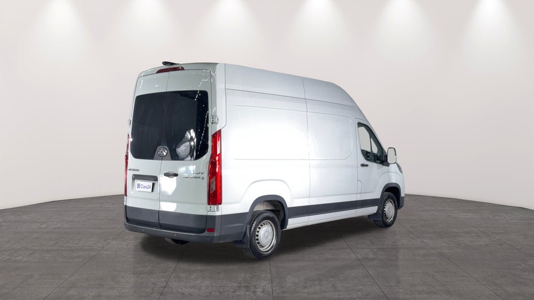 Right Back Diagonal (45- Degree) View