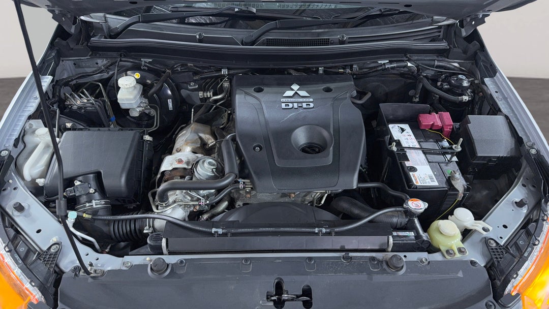 2017 Mitsubishi Triton Glx Plus (4x4), Automatic, 150949 km, Open Bonnet (Engine)