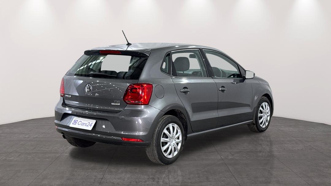 2015 Volkswagen Polo 66 Tsi Trendline, Automatic, 62982 km, Right Back Diagonal (45- Degree) View