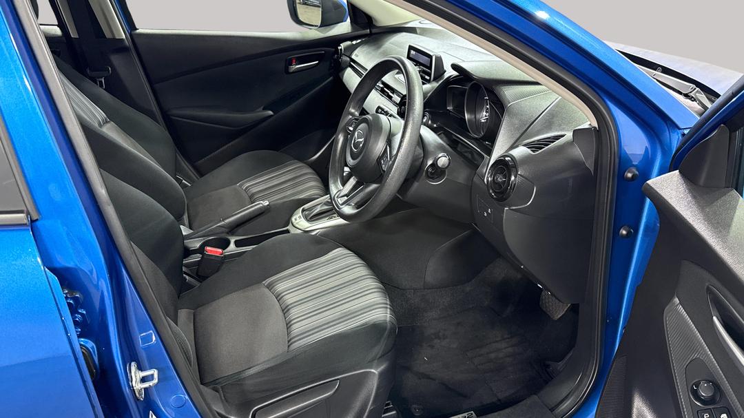 2018 Mazda Mazda2 Neo, Automatic, 96992 km, Right Side Front Door Cabin View