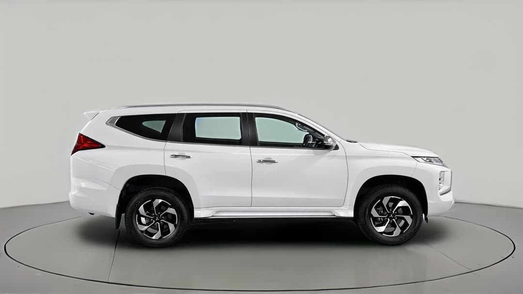 2024 Mitsubishi Pajero Sport Gls (4WD) 7 Seat, Automatic, 38484 km, Right Side View