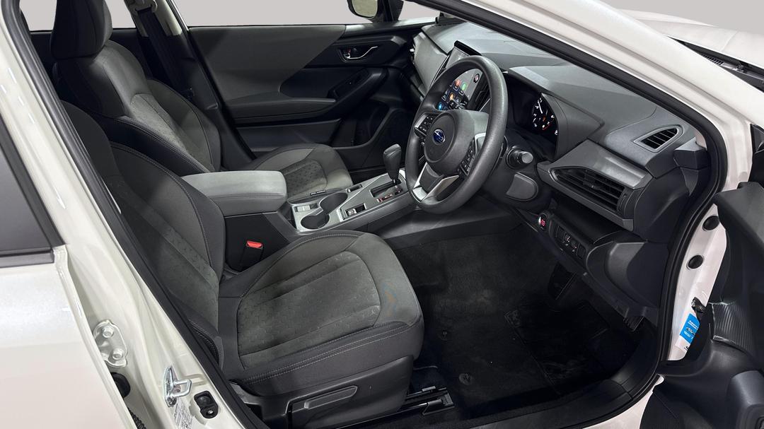 2025 Subaru Crosstrek AWD 2.0l, Automatic, 28551 km, Right Side Front Door Cabin View