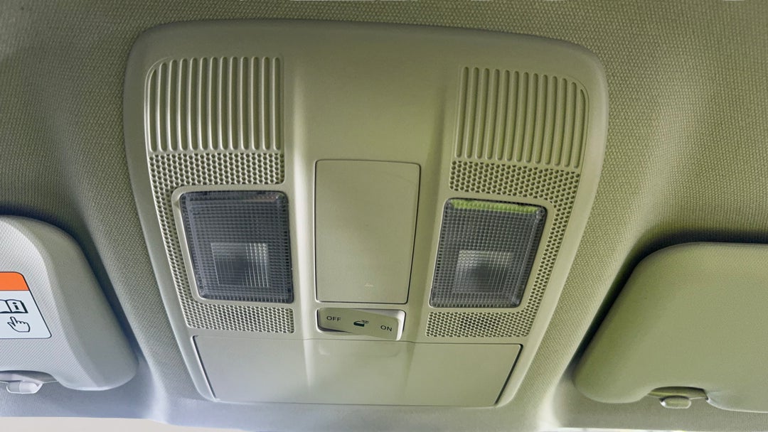 On-Roof Controls/Sunglass holder