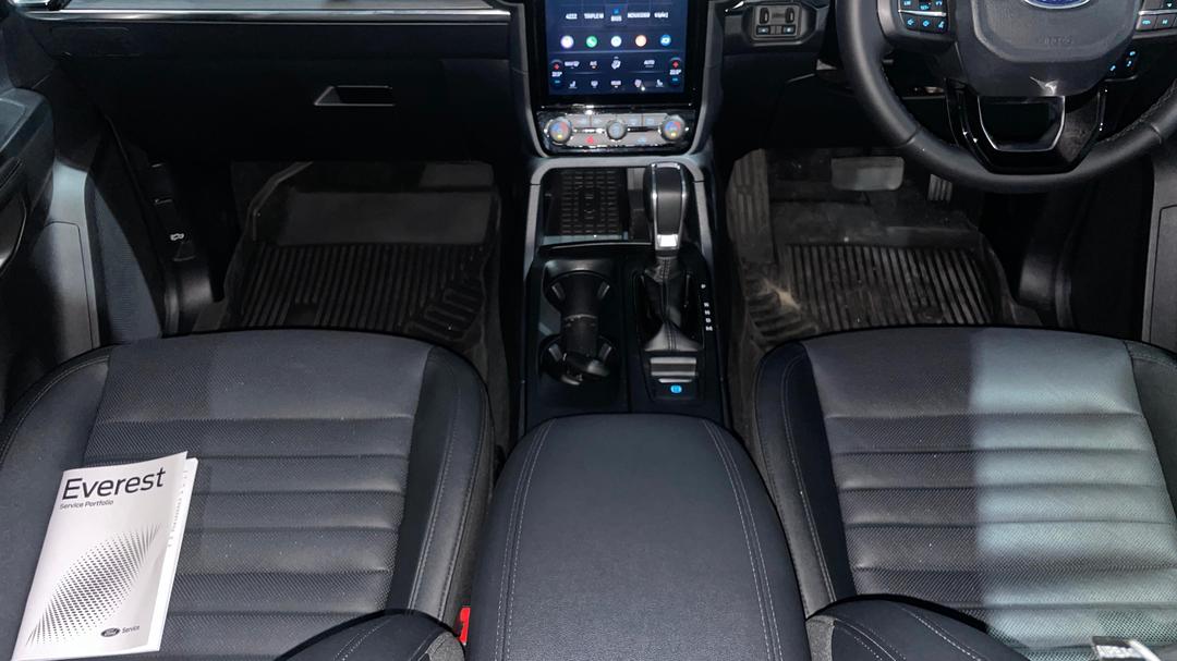 2024 Ford Everest Sport (RWD), Automatic, 6989 km, Center Console