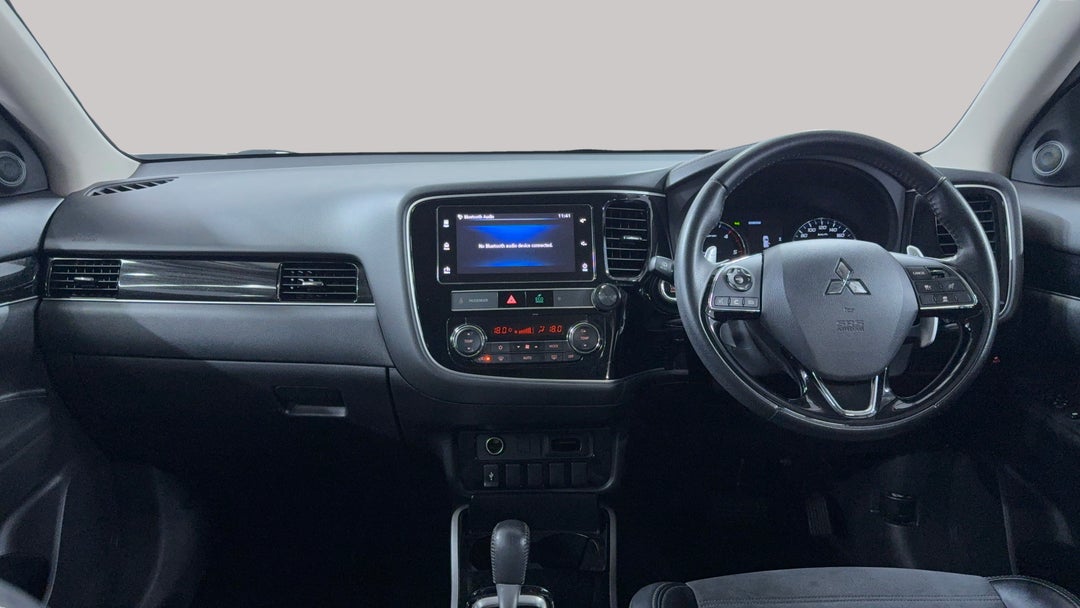 2019 Mitsubishi Outlander Ls 7 Seat (AWD), Automatic, 102224 km, Dashboard View
