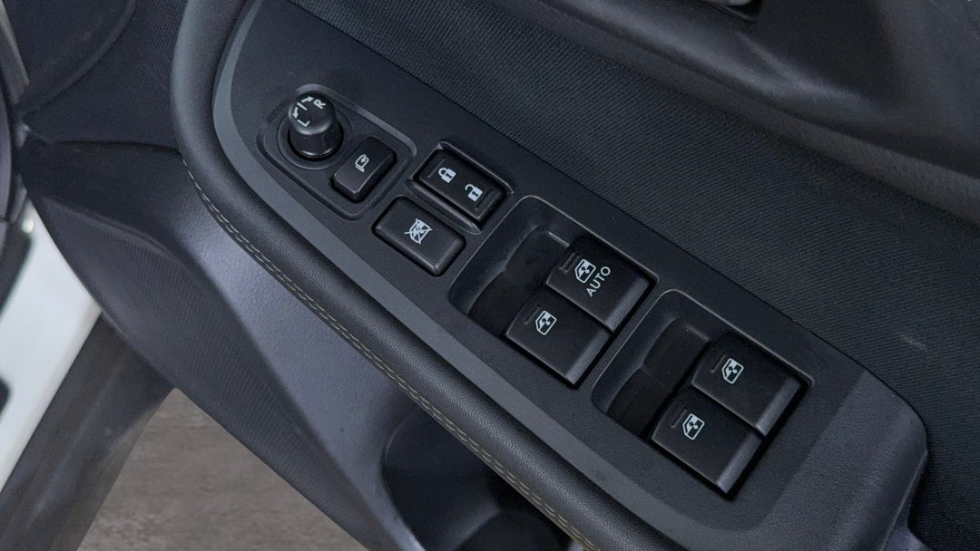 2018 Subaru Outback 2.0d Awd, Automatic, 92533 km, Drivers Side Door Panel Controls