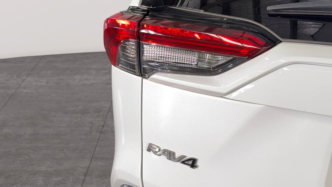 Badge (Boot Left Side)