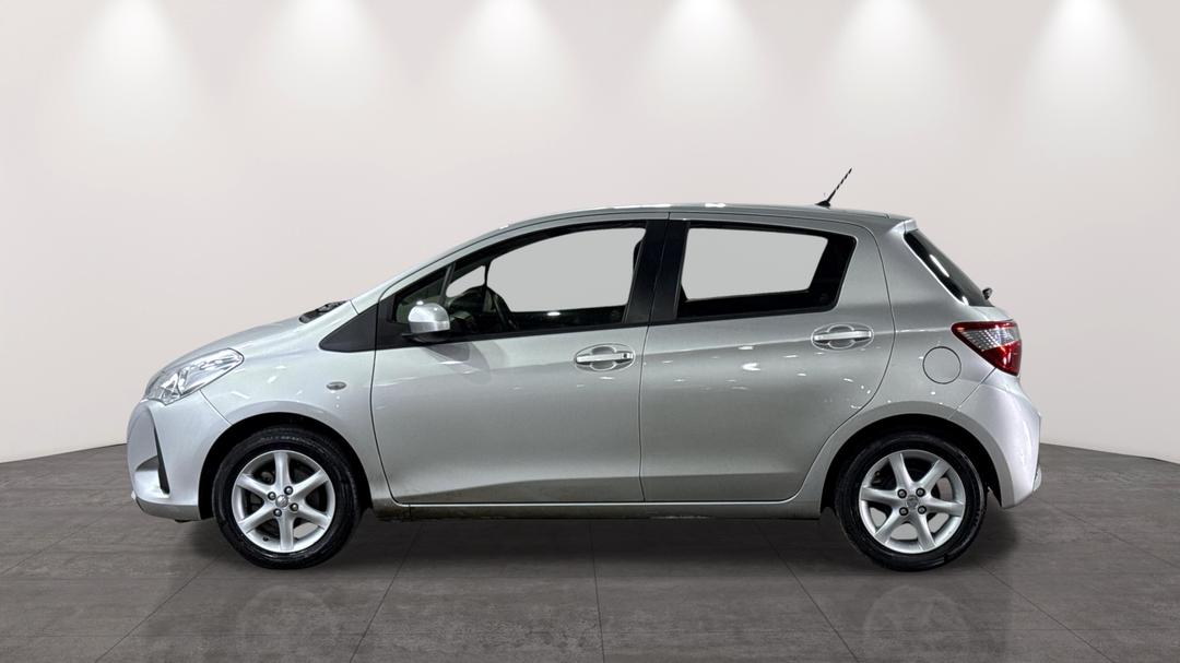 2018 Toyota Yaris Ascent, Automatic, 173441 km, Left Side View