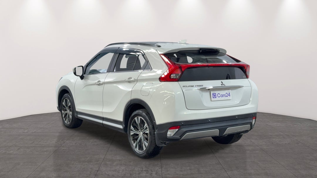 Left Back Diagonal (45- Degree) View