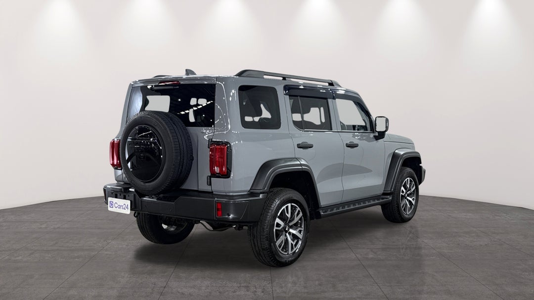2025 GWM Tank 300 Ultra Diesel, Automatic, 3424 km, Right Back Diagonal (45- Degree) View