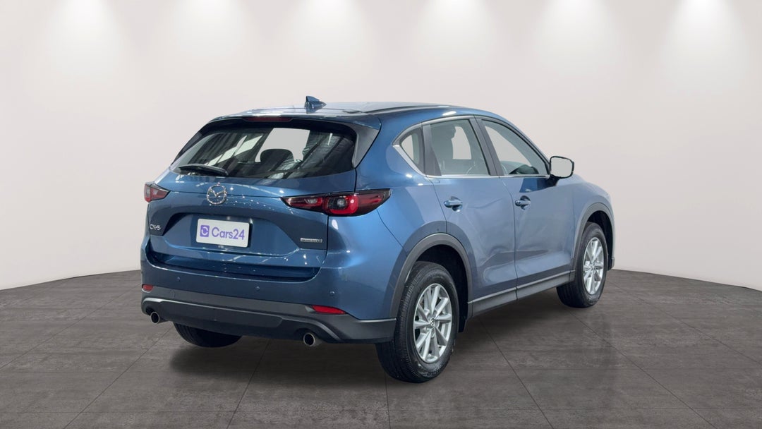 Right Back Diagonal (45- Degree) View