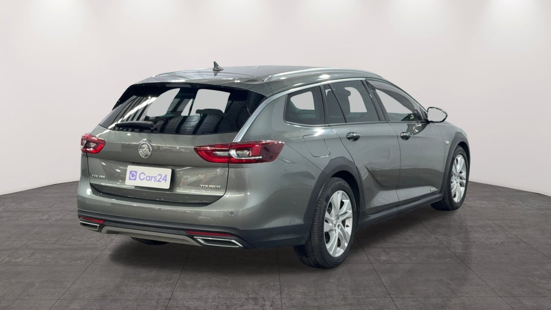 Right Back Diagonal (45- Degree) View