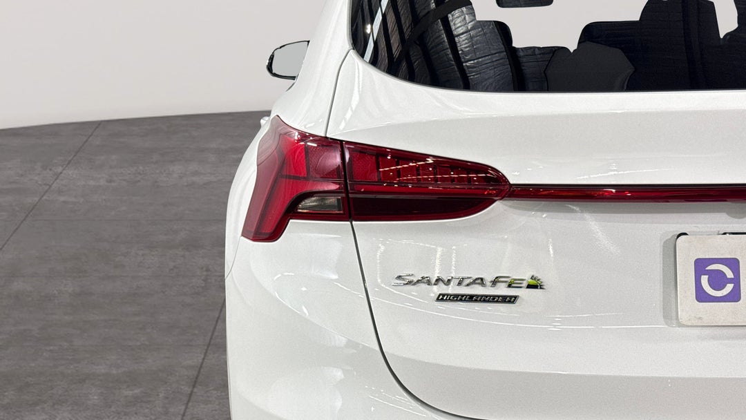 2023 Hyundai Santa Fe Highlander Crdi (AWD), Automatic, 38268 km, Badge (Boot Left Side)