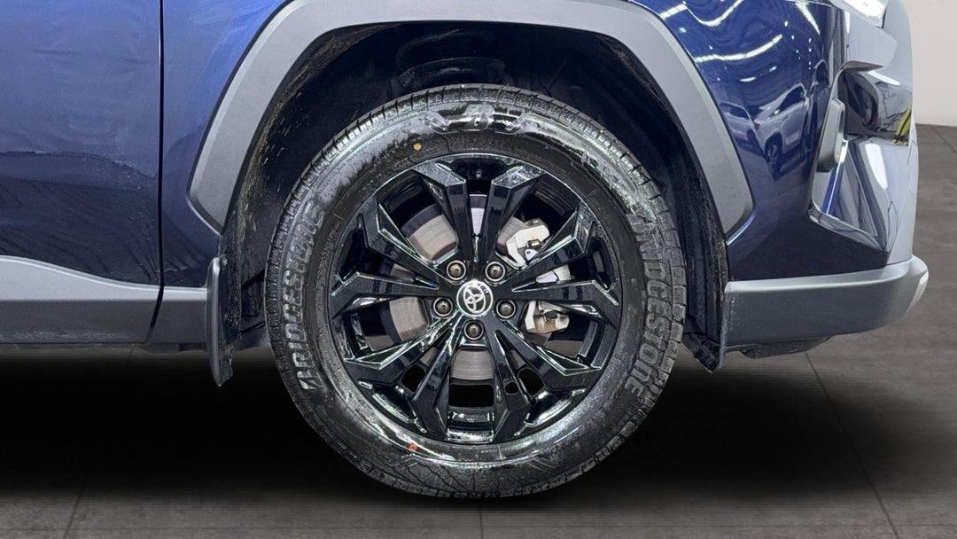 2024 Toyota RAV4 Cruiser (AWD) Hybrid, Automatic, 27591 km, Right Front Wheel