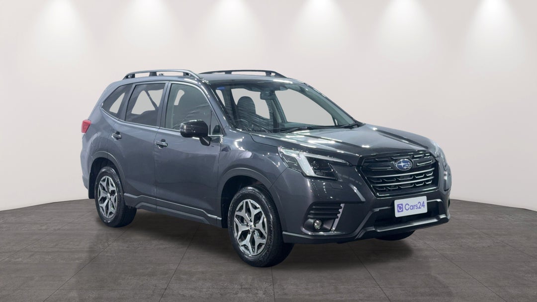 2024 Subaru Forester 2.5i (awd), Automatic, 50787 km, Right Front Diagonal (45- Degree) View