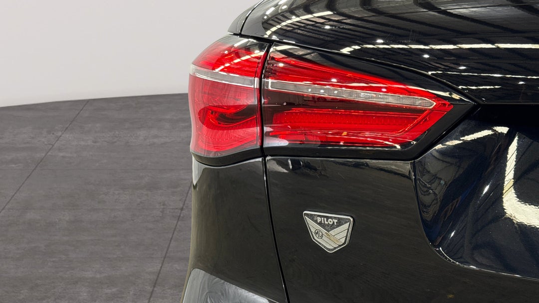 2020 MG HS Excite, Automatic, 73574 km, Badge (Boot Left Side)