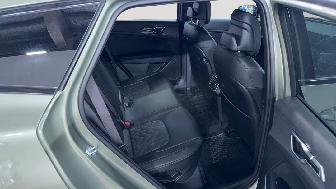 2023 Kia Sportage Sx+ (FWD), Automatic, 36965 km, Right Side Rear Door Cabin View