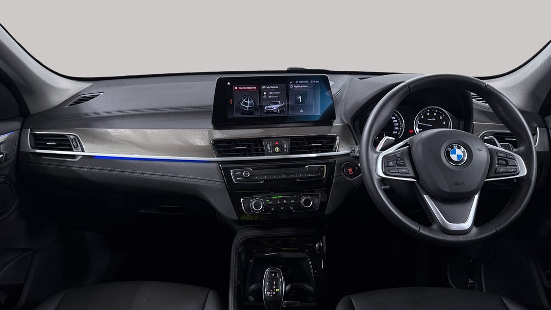 2020 BMW X1 sDrive 20i, Automatic, 44202 km, Dashboard View