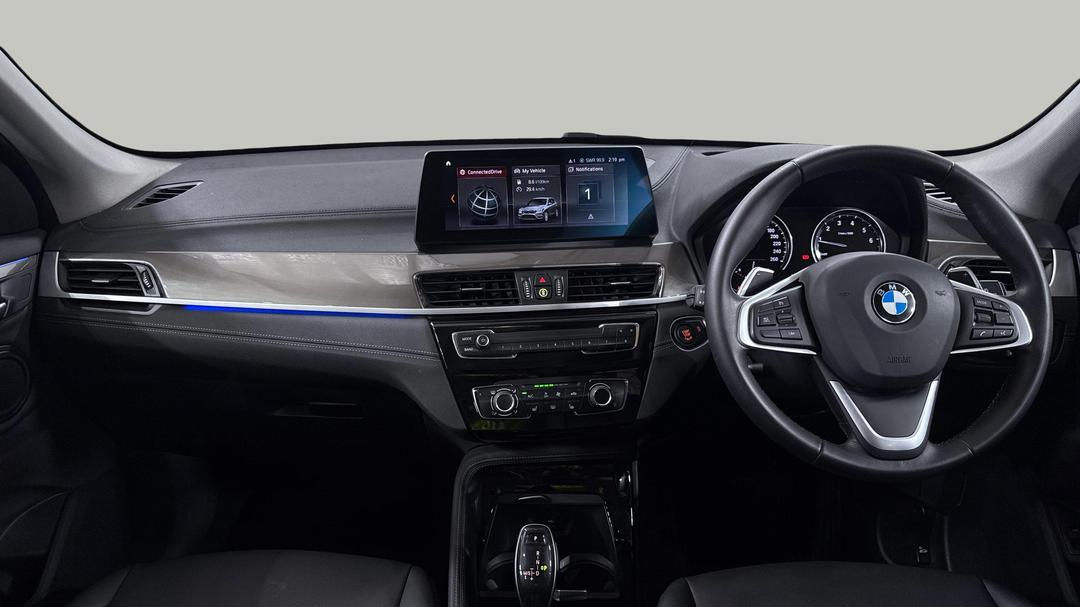 2020 BMW X1 sDrive 20i, Automatic, 44202 km, Dashboard View