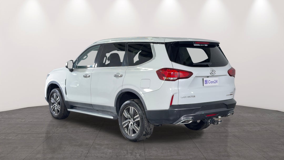 Left Back Diagonal (45- Degree) View