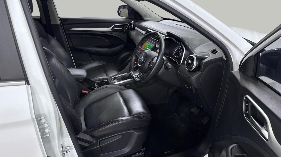 2021 MG Zst Excite, Automatic, 53240 km, Right Side Front Door Cabin View