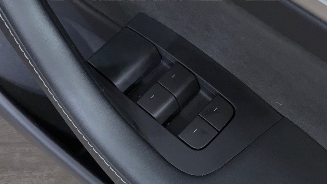 2023 Tesla Model 3 Long Range, Automatic, 9232 km, Drivers Side Door Panel Controls