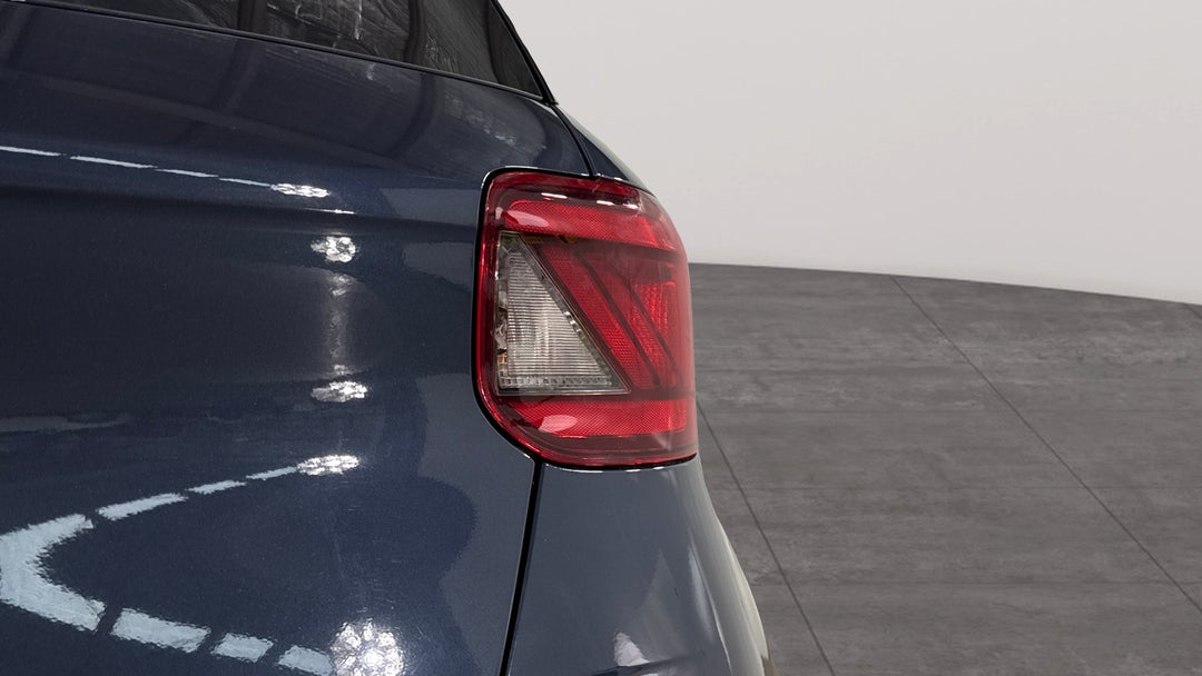 2021 Hyundai Venue Active, Automatic, 57458 km, Badge (Boot Right Side)