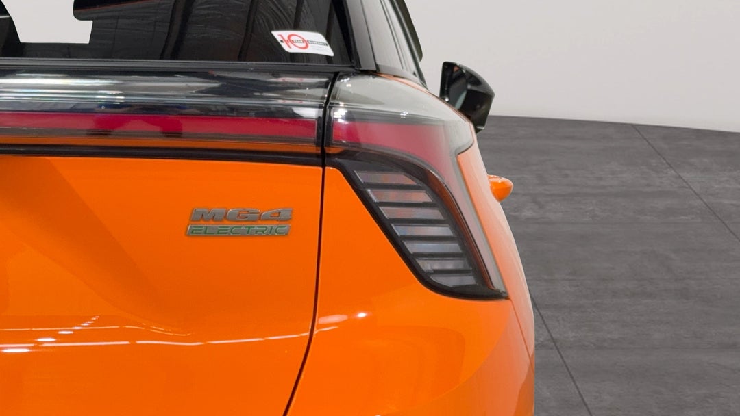 Badge (Boot Right Side)