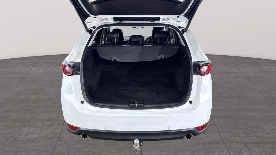 2017 Mazda CX-5 Gt (4x4), Automatic, 132723 km, Boot Inside View