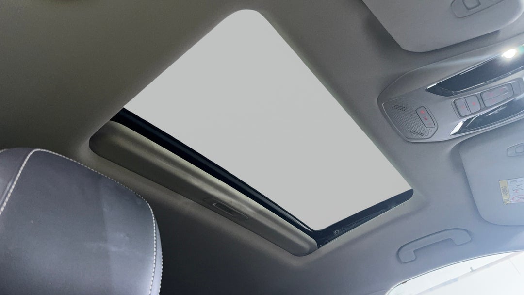 Interior Sunroof/Moonroof