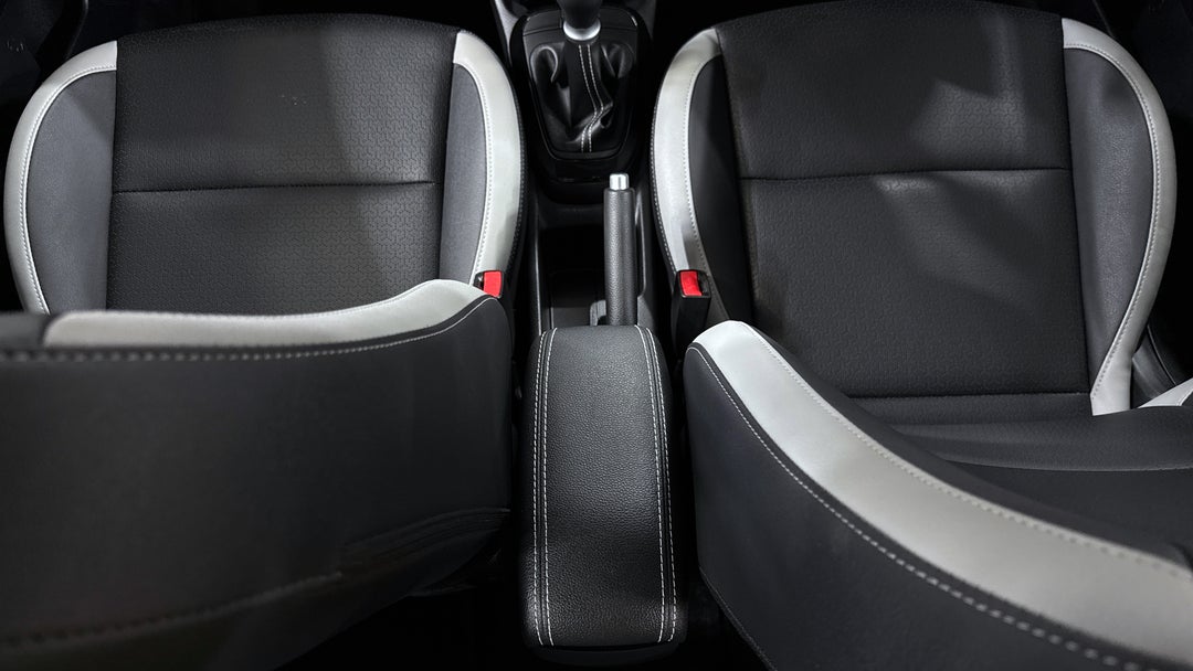 2025 Kia Picanto Gt Line (pe2), Manual, 5629 km, Center Console