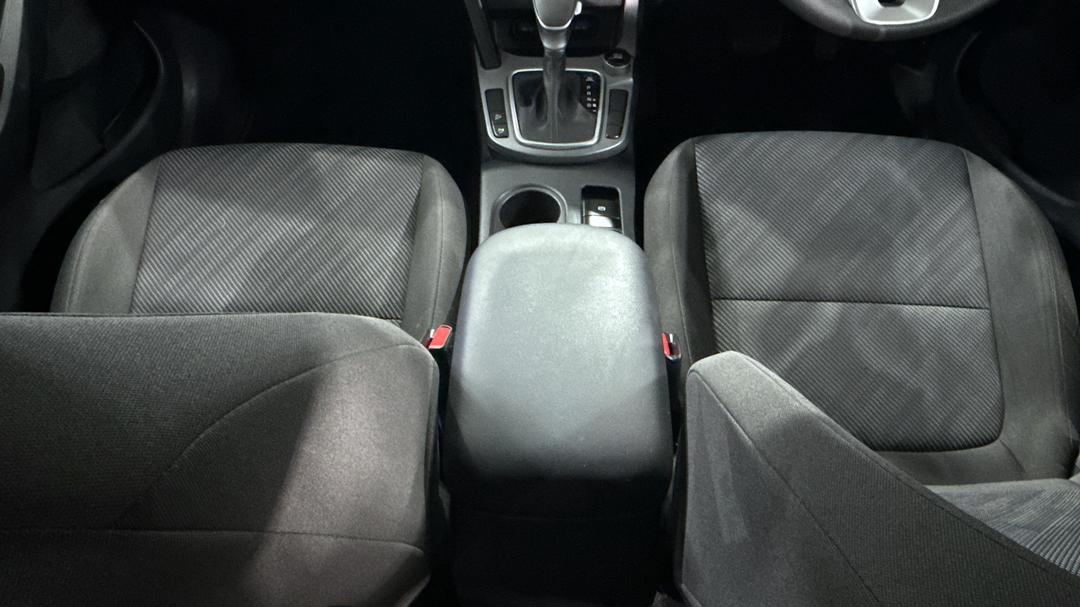 2021 Kia Seltos S (FWD) With Safety Pack, Automatic, 69377 km, Center Console