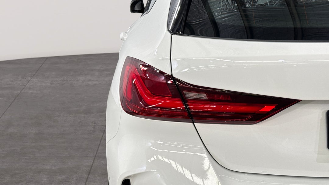 2023 BMW 1 18i M Sport, Automatic, 22449 km, Badge (Boot Left Side)