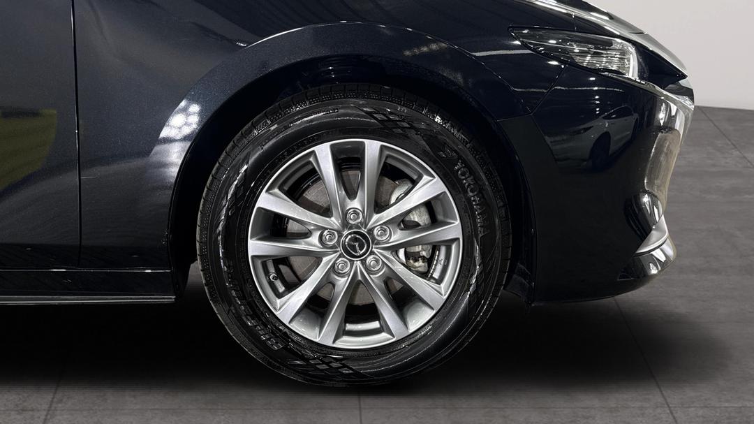 2025 Mazda 3 G20 Pure, Automatic, 9115 km, Right Front Wheel