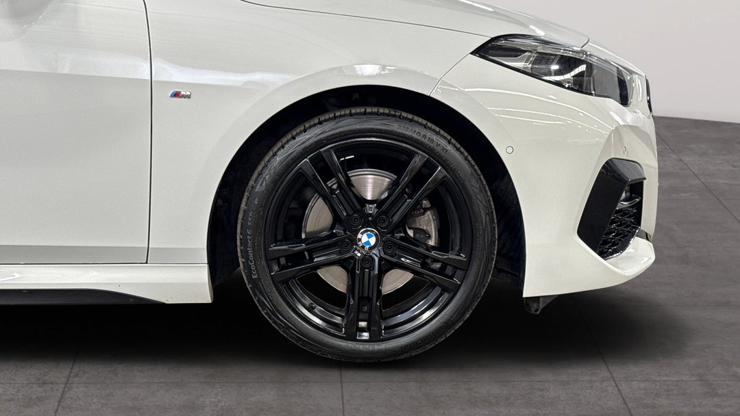 2020 BMW 2 18i M Sport Gran Coupe, Automatic, 34079 km, Right Front Wheel