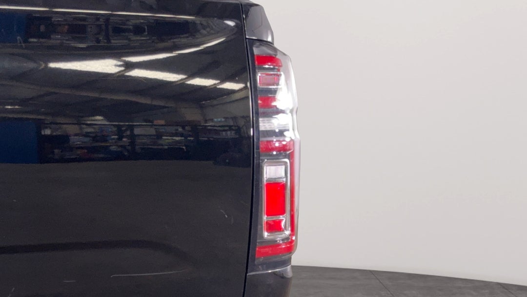 Badge (Boot Right Side)