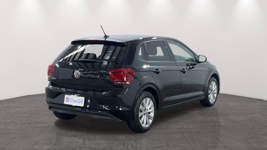 Right Back Diagonal (45- Degree) View