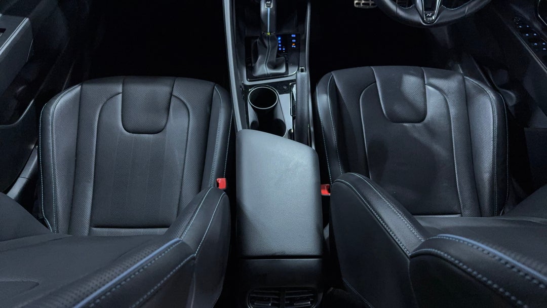 2023 Hyundai i30 N Premium, Automatic, 31132 km, Center Console