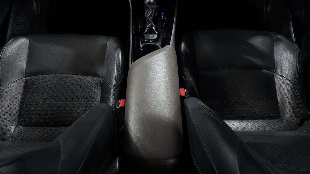 2019 Toyota C-HR Koba (2WD), Automatic, 12042 km, Center Console