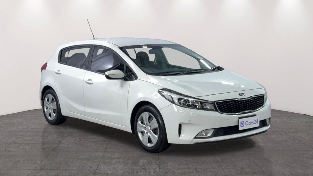 2017 Kia Cerato S, Automatic, 164616 km, Right Front Diagonal (45- Degree) View