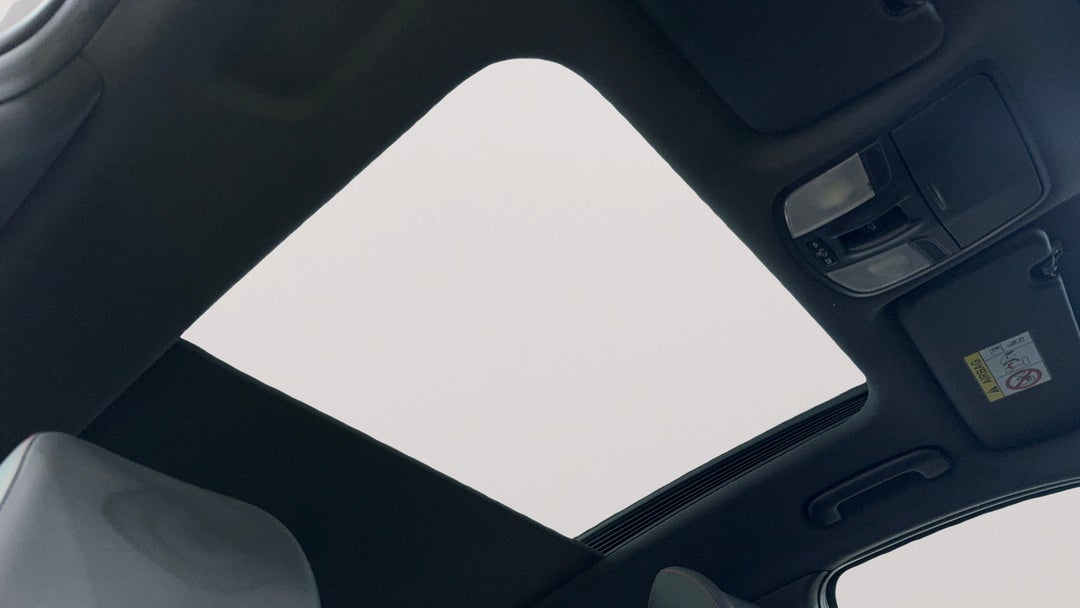 Interior Sunroof/Moonroof