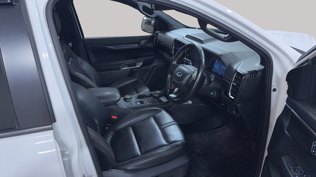 2022 Ford Ranger Wildtrak 3.0 (4x4), Automatic, 82254 km, Right Side Front Door Cabin View